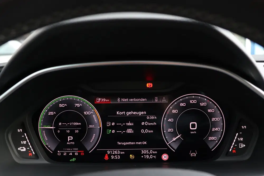 Audi Q3 45 TFSI Hybrid SOH 100%S-Line App-connect uit 2023, foto 4