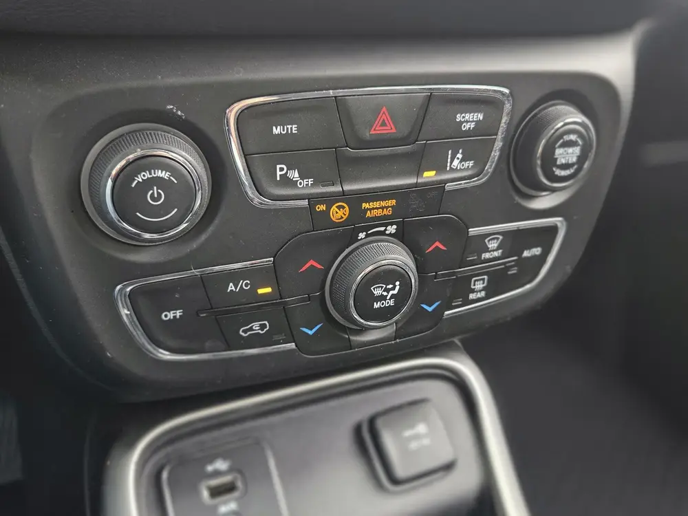Jeep Compass 1.4 MultiAir Longitude | Apple-Android | Naviga uit 2019, foto 20