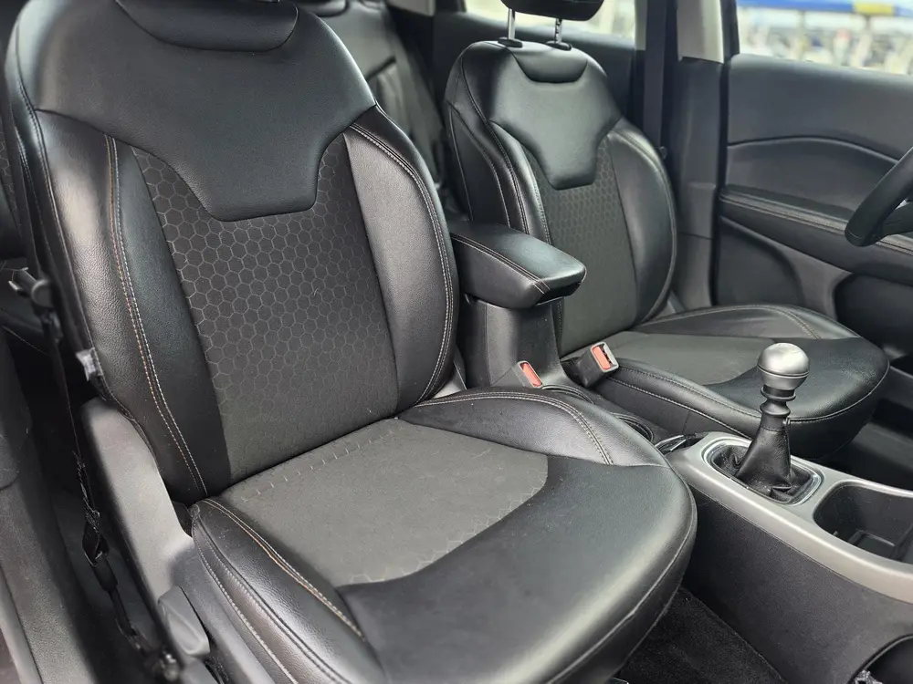 Jeep Compass 1.4 MultiAir Longitude | Apple-Android | Naviga uit 2019, foto 6