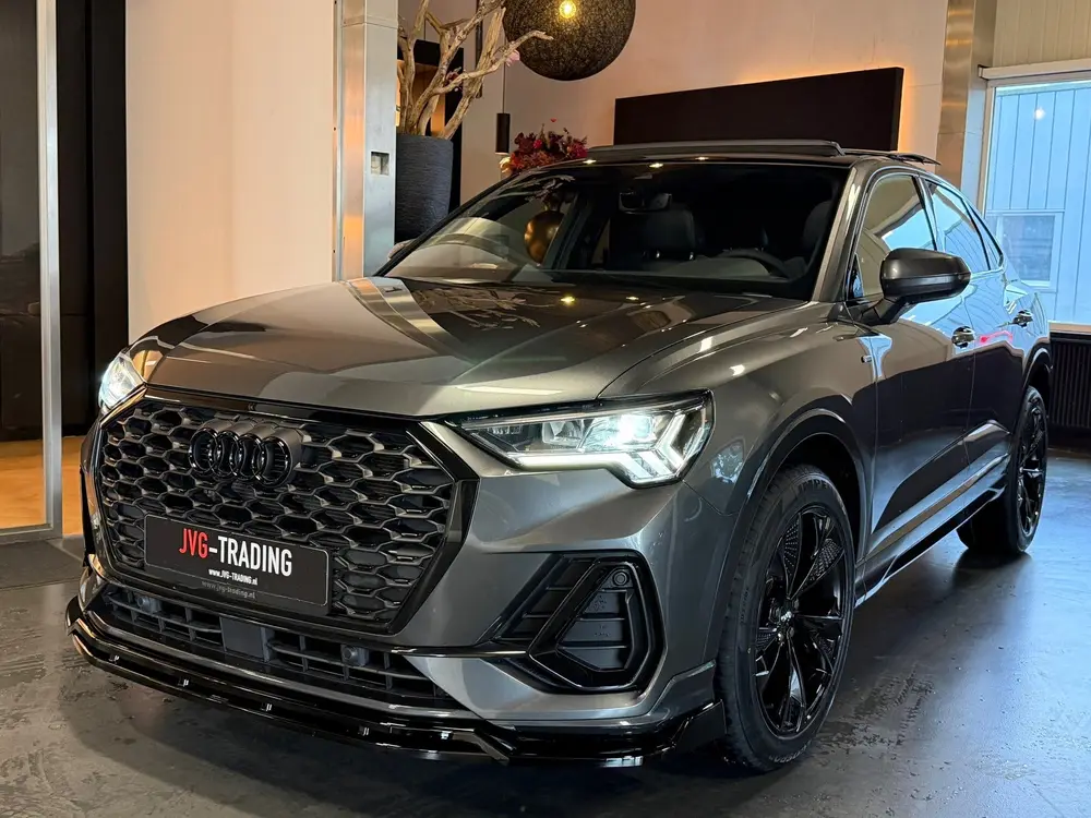Audi Q3 35 TFSI 3X S line Panorama Camera Keyless uit 2023, foto 12