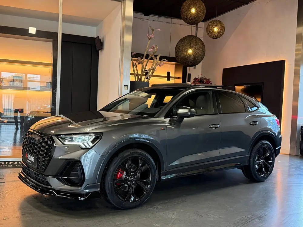 Audi Q3 35 TFSI 3X S line Panorama Camera Keyless uit 2023, foto 3