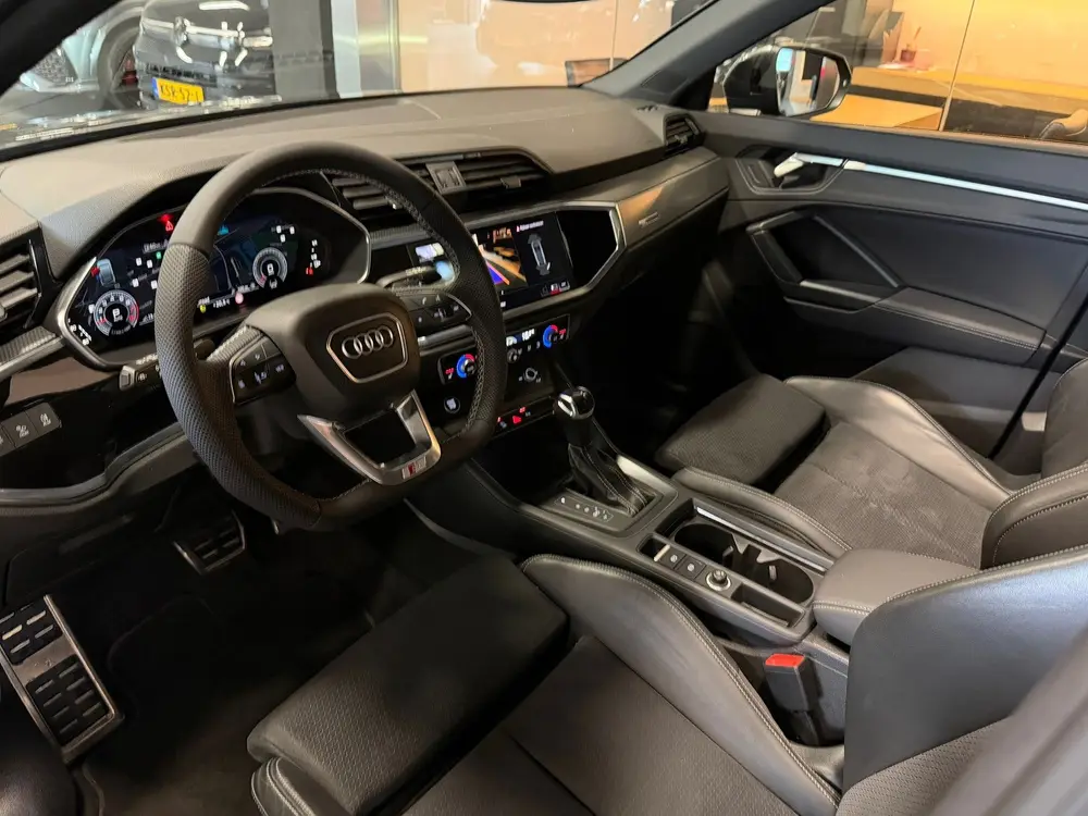 Audi Q3 35 TFSI 3X S line Panorama Camera Keyless uit 2023, foto 5