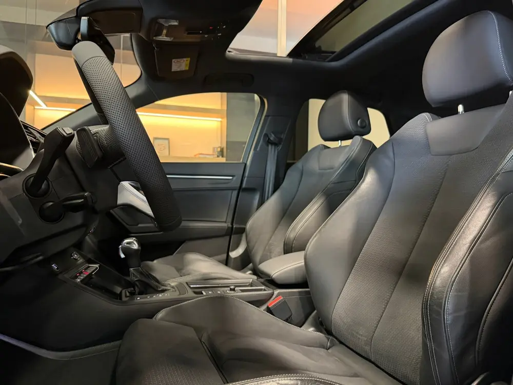 Audi Q3 35 TFSI 3X S line Panorama Camera Keyless uit 2023, foto 6