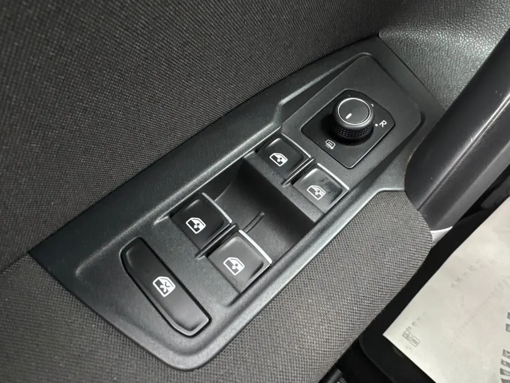 Volkswagen Tiguan 1.4 TSI 150PK ACT DSG HIGHLINE PANO/TREKHA uit 2019, foto 20