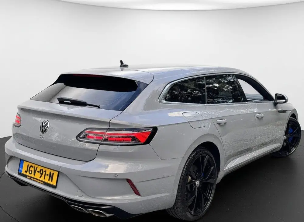 Volkswagen Arteon Shooting Brake 4Motion 2.0 TSI 320PK R-S uit 2022, foto 5