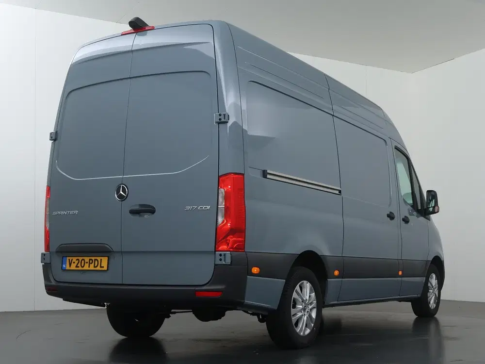 Mercedes-Benz Sprinter 317 CDI L2 H2 Pro uit 2024, foto 2
