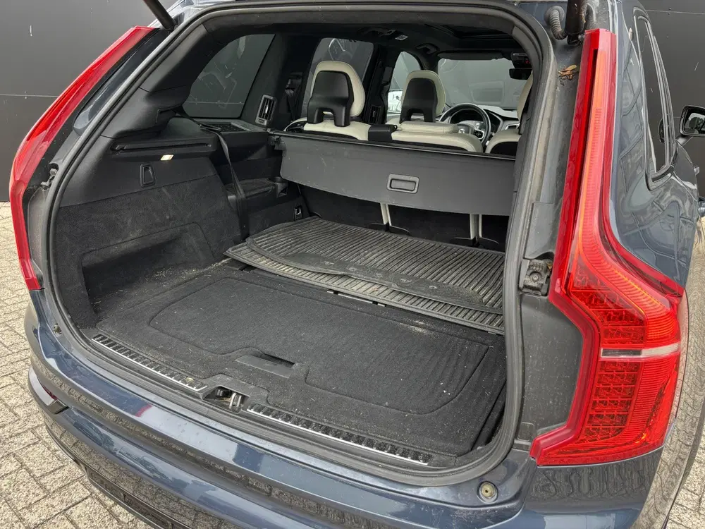 Volvo XC90 2.0 T8 Recharge AWD R-Design 7 Pers uit 2020, foto 7