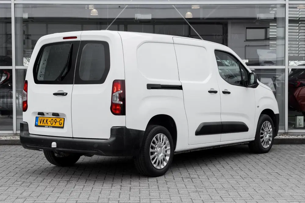 Toyota Proace City 1.5 D-4D Navigator Long uit 2021, foto 2