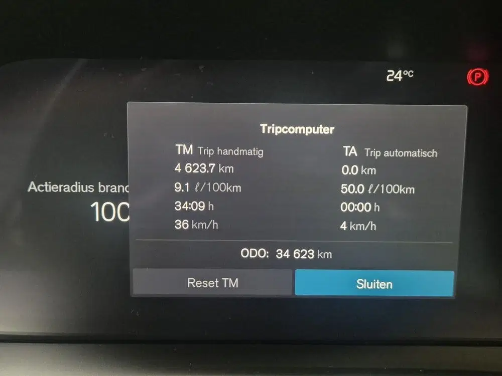 Volvo XC40 B3 163PK Plus Dark uit 2023, foto 14