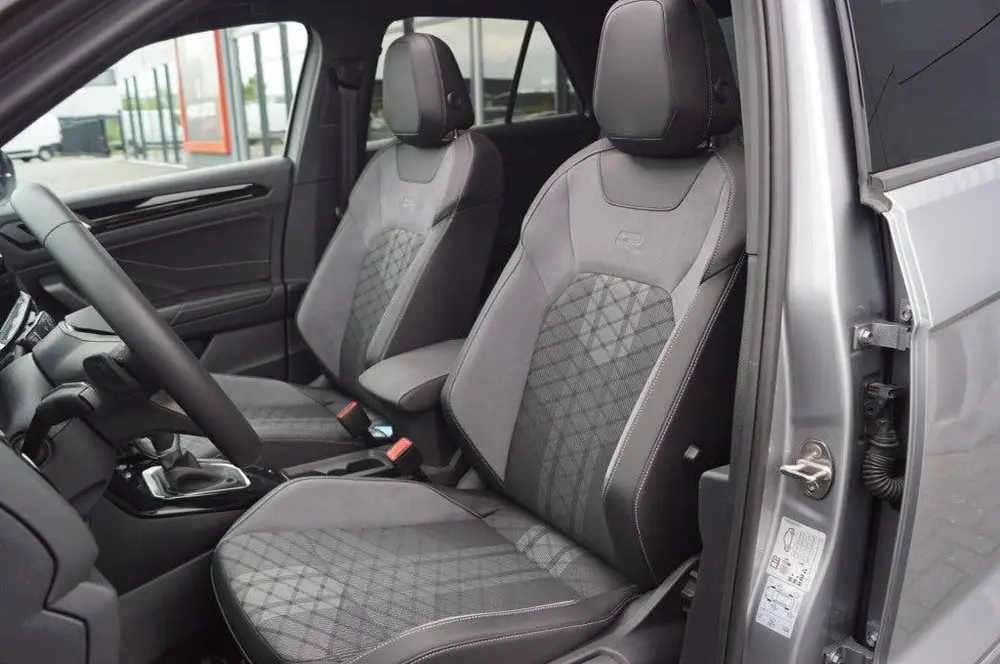 Volkswagen T-Roc 1.5 TSI DSG R-Line Black /Panodak/19 Inch L uit 2024, foto 3