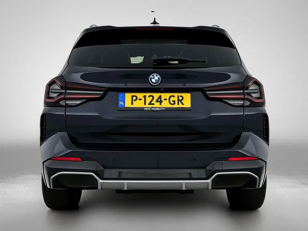 BMW iX3 High Executive 80 kWh uit 2022, foto 3