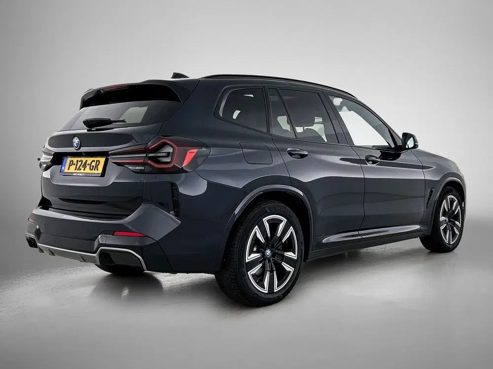 BMW iX3 High Executive 80 kWh uit 2022, foto 4