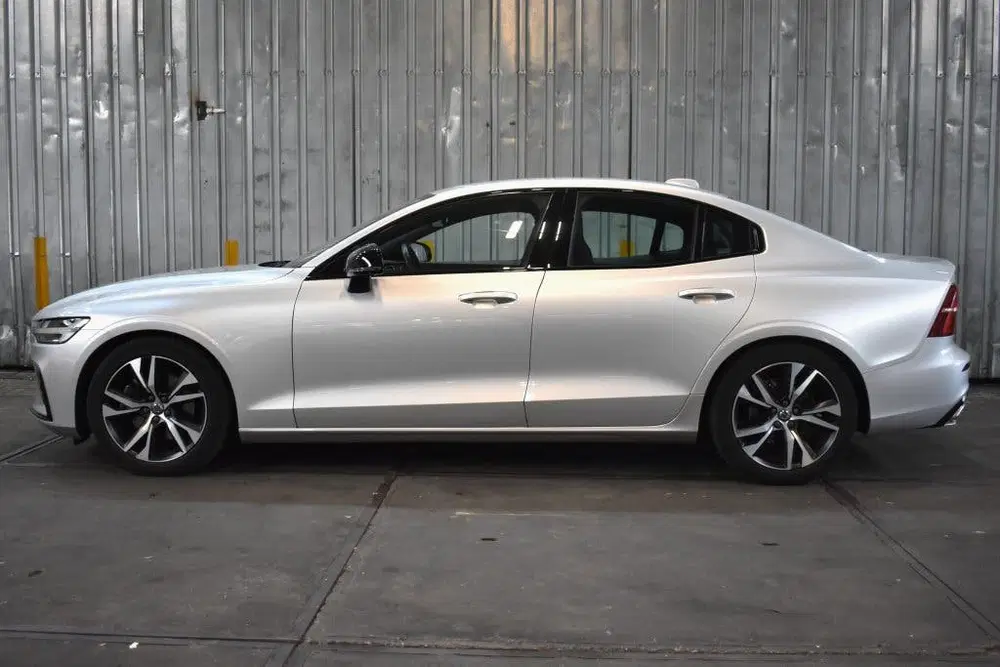 Volvo S60 B4 197PK R-Design uit 2021, foto 5
