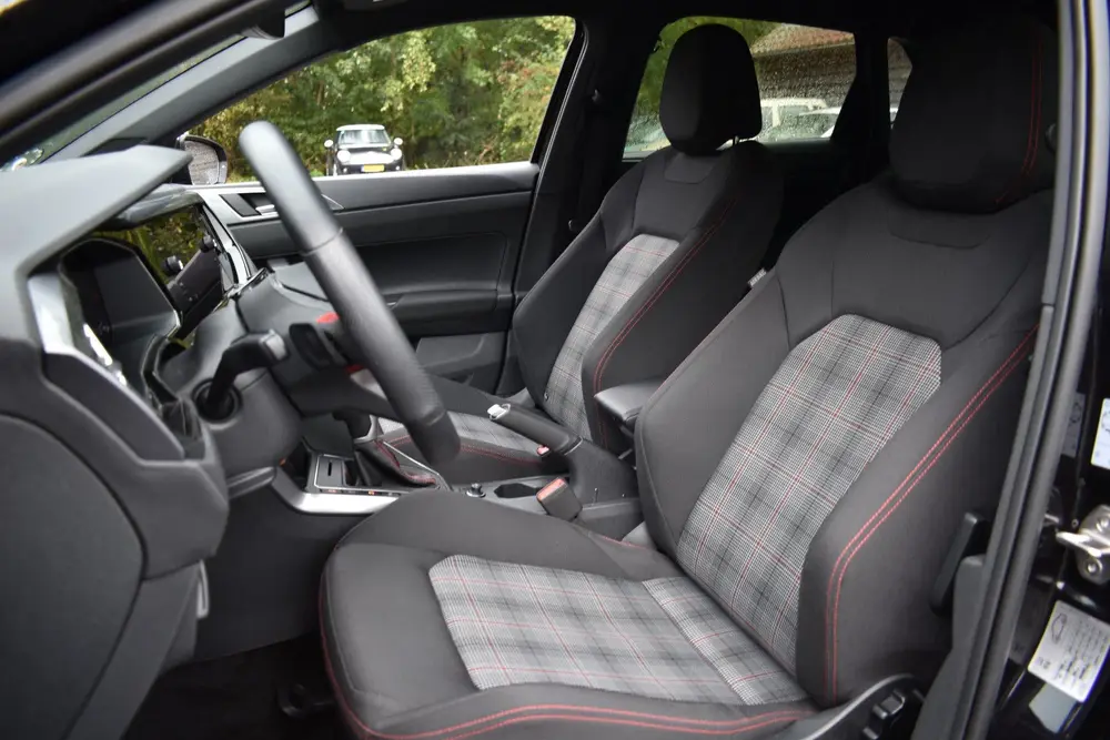 Volkswagen Polo GTI 2.0 TSI 210PK DSG STOELVERW VIRTUAL/IQ-L uit 2024, foto 12