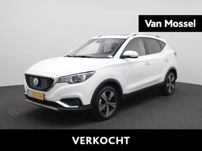 MG ZS EV Luxury 45 kWh | Navi | Panoramadak | Camera | CarPl uit 2021
