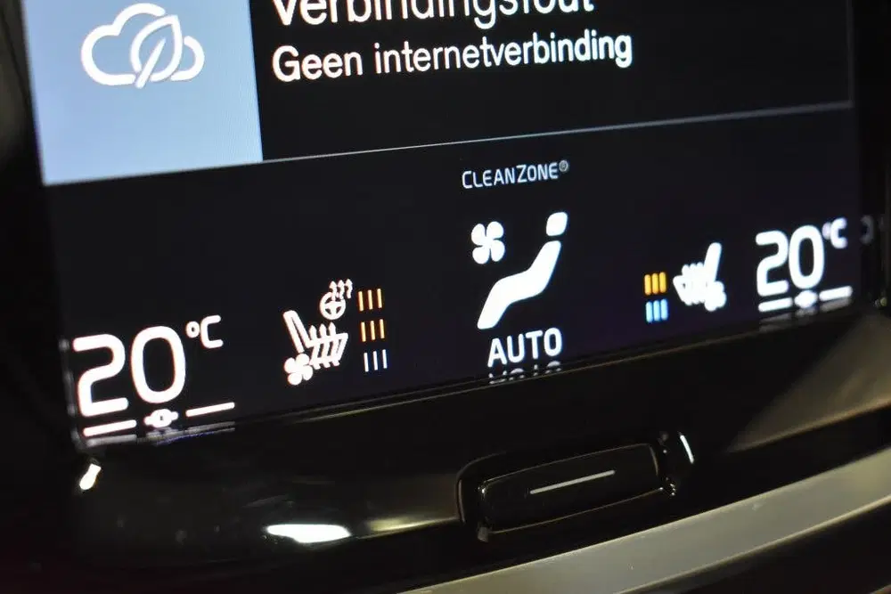 Volvo V60 Cross Country B5 250PK AWD Cross Country PRO uit 2022, foto 17