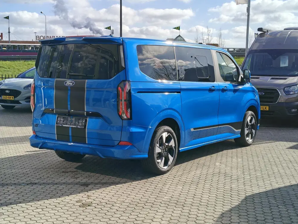 Ford Tourneo Custom 340 L1H1 Sport 65 kWh uit 2025, foto 7