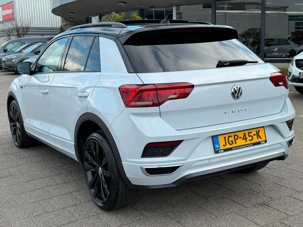 Volkswagen T-ROC 1.5 TSI Sport Business R uit 2019, foto 2