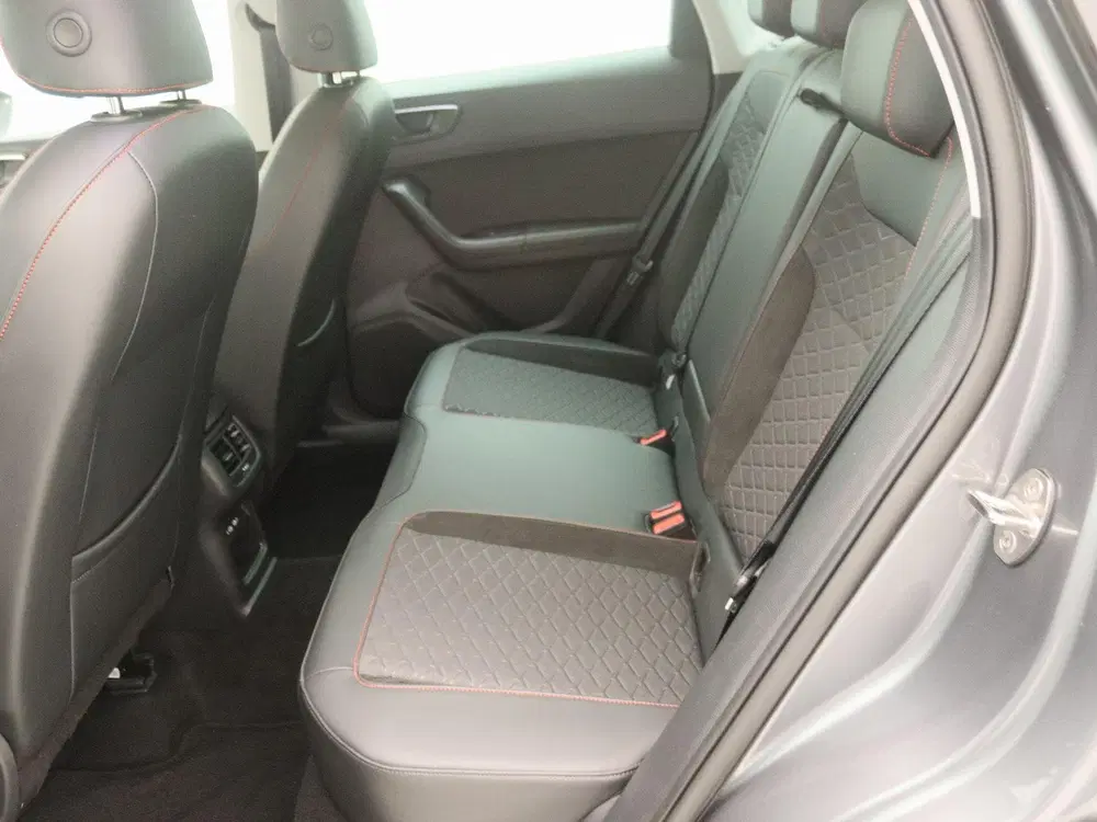 SEAT Ateca 1.5 TSI FR Business Intense uit 2022, foto 11