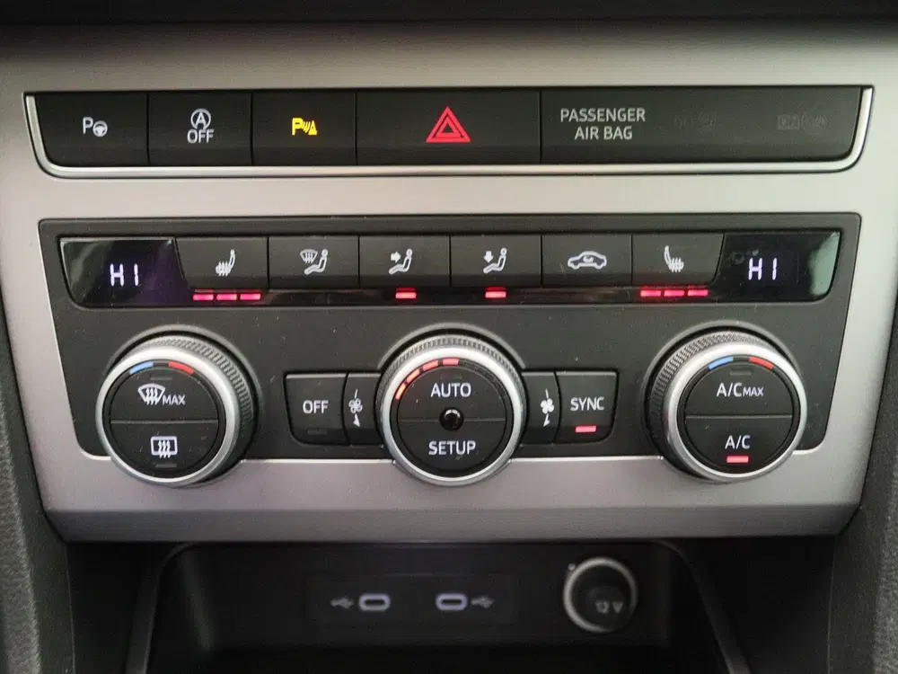 SEAT Ateca 1.5 TSI FR Business Intense uit 2022, foto 19