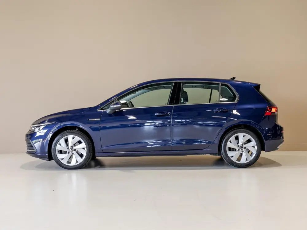 Volkswagen Golf 1.5 eTSI R-Line Business+ 150pk / Dodehoek d uit 2022, foto 3