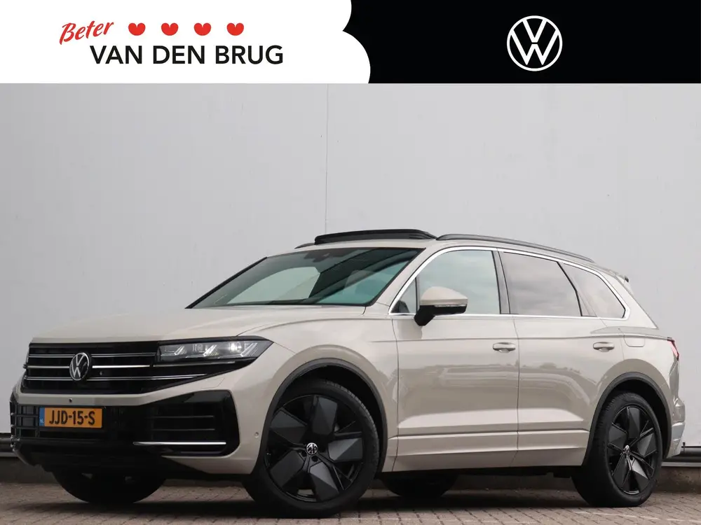 Volkswagen Touareg 3.0 TSi eHybrid 4MOTION Elegance | Nachtv uit 2024