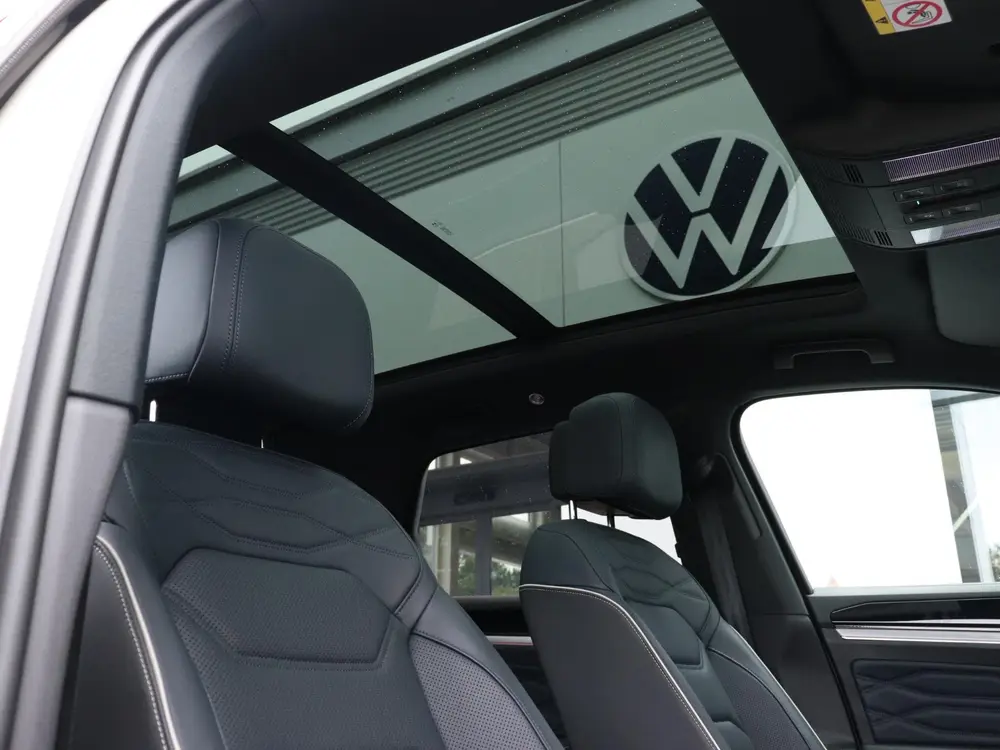 Volkswagen Touareg 3.0 TSi eHybrid 4MOTION Elegance | Nachtv uit 2024, foto 10