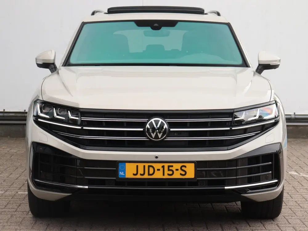 Volkswagen Touareg 3.0 TSi eHybrid 4MOTION Elegance | Nachtv uit 2024, foto 2