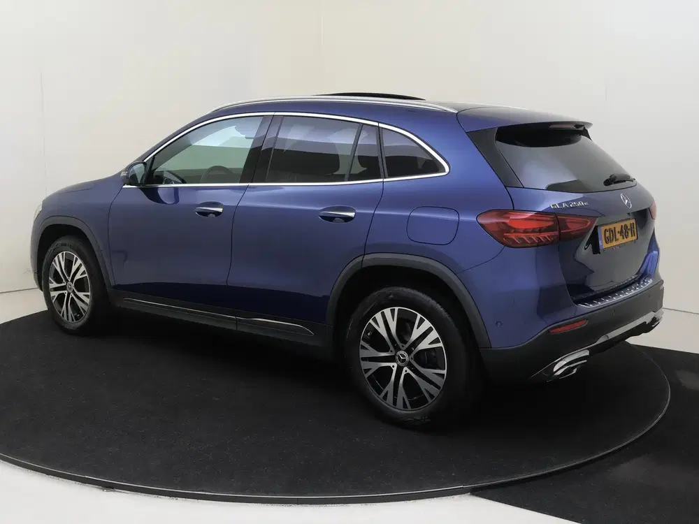 Mercedes-Benz GLA 250 e Star Edition Luxury Line uit 2024, foto 3