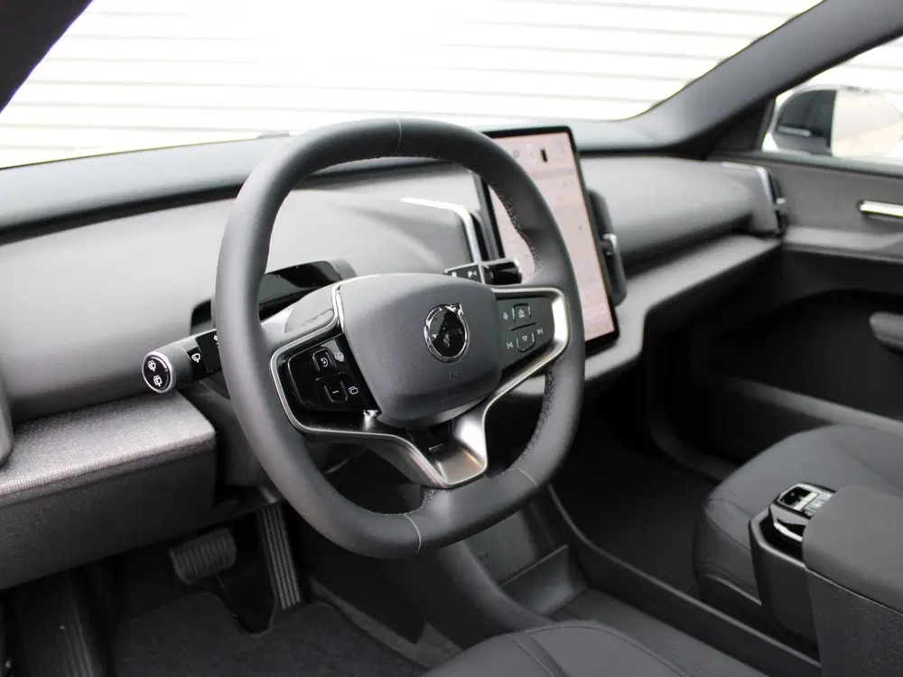 Volvo EX30 P5 Long Range Ultra Automaat uit 2026, foto 11