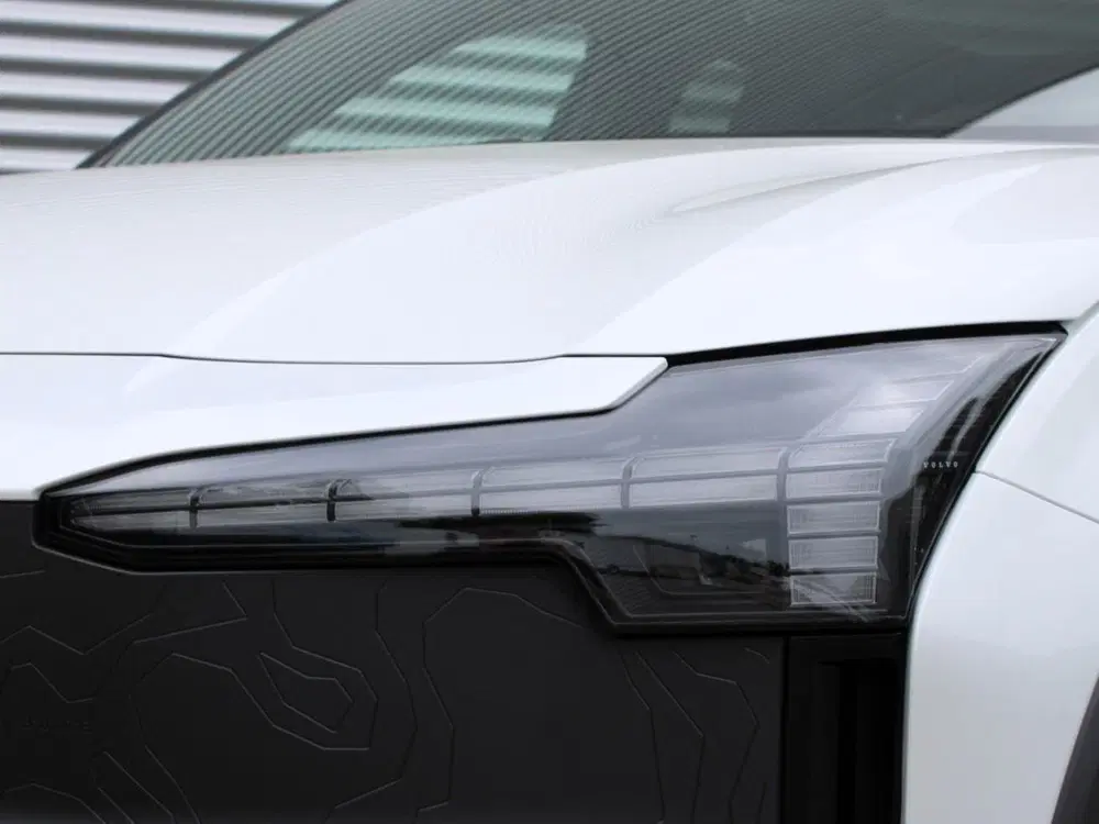 Volvo EX30 P5 Long Range Ultra Automaat uit 2026, foto 5