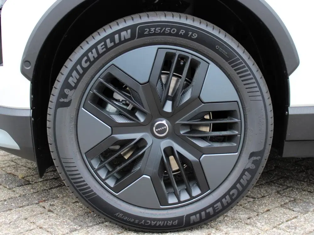 Volvo EX30 P5 Long Range Ultra Automaat uit 2026, foto 6