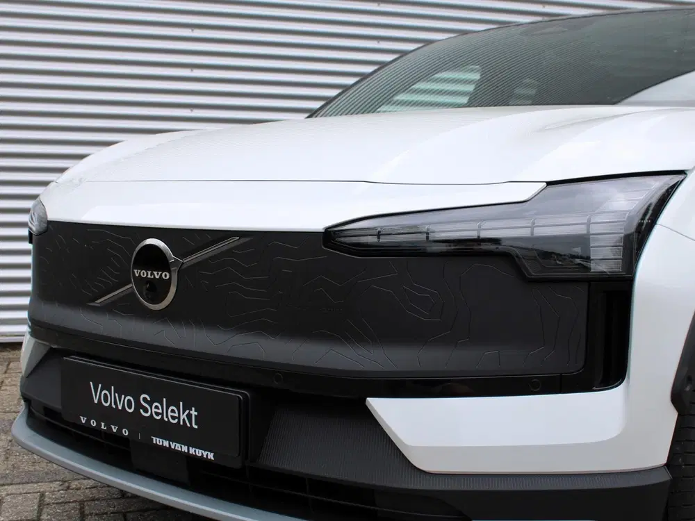 Volvo EX30 P5 Long Range Ultra Automaat uit 2026, foto 8