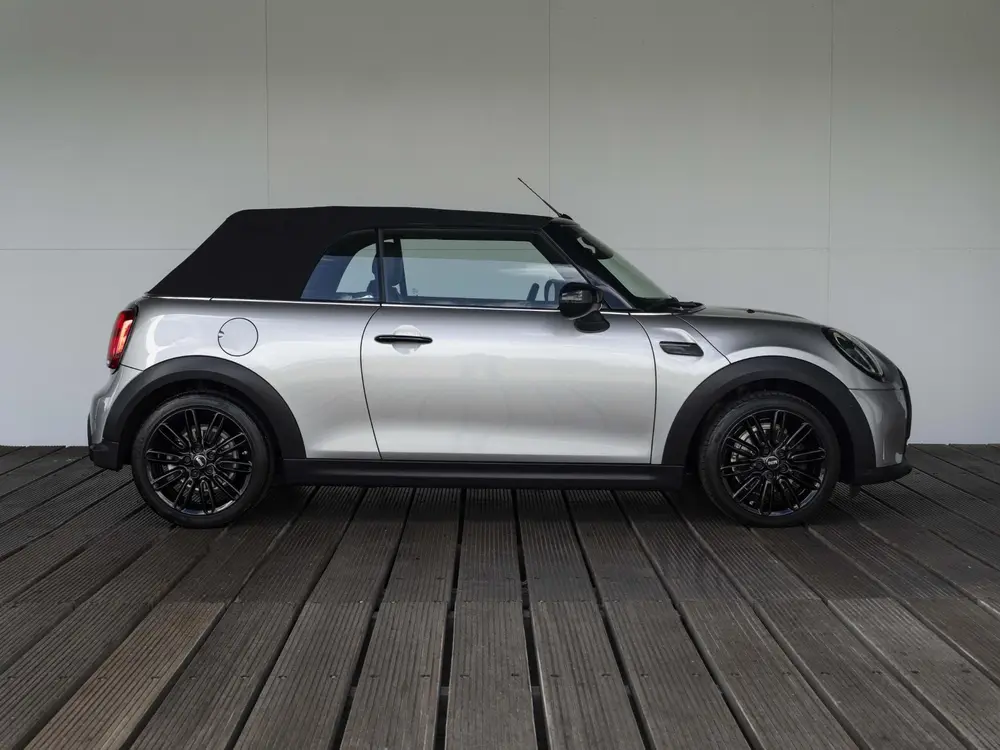 Mini Cabrio Cooper Harman-Kardon uit 2023, foto 9