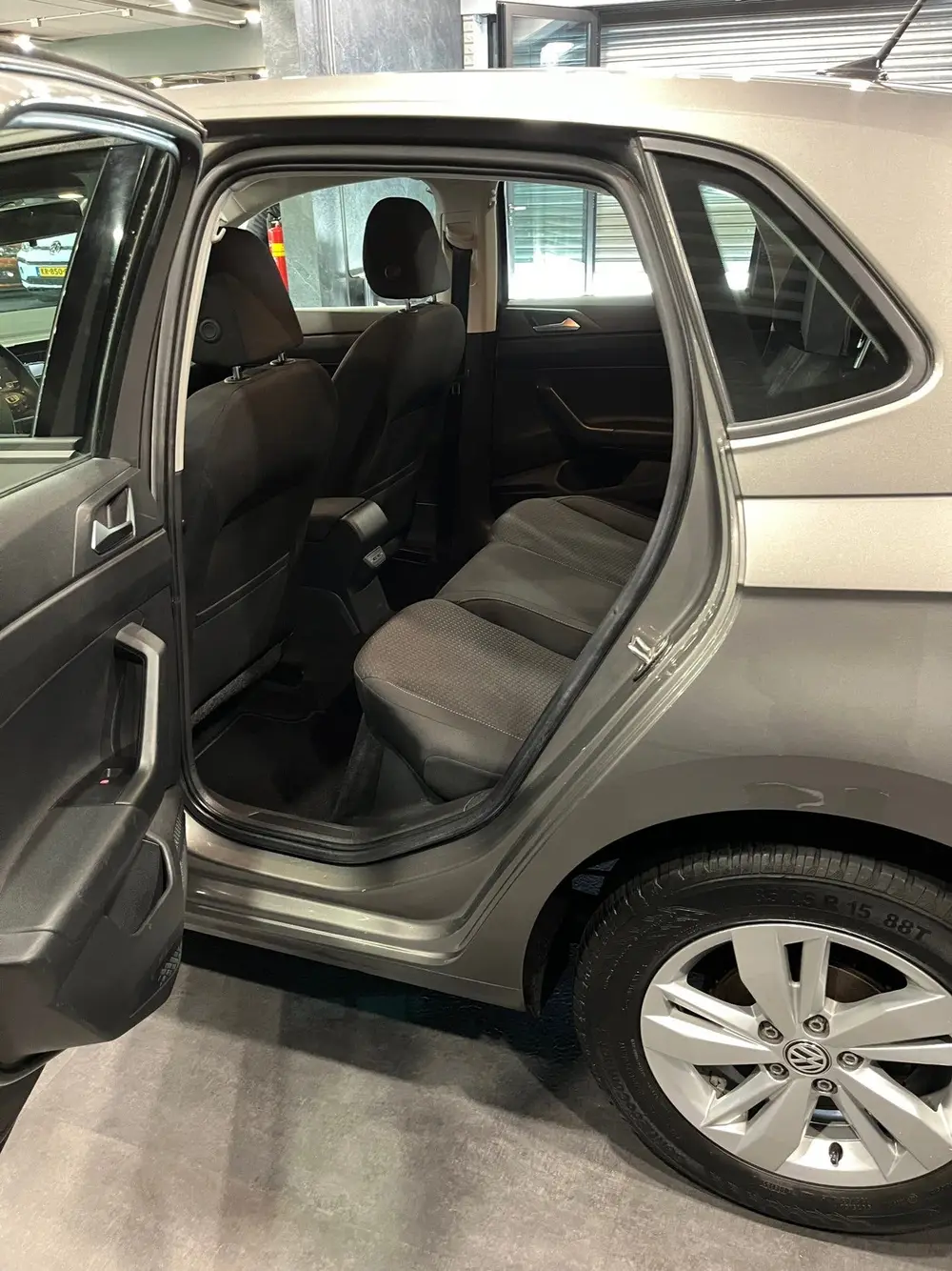 Volkswagen Polo 1.0 TSI Comfortline CARPLAY PDC NAP uit 2019, foto 20
