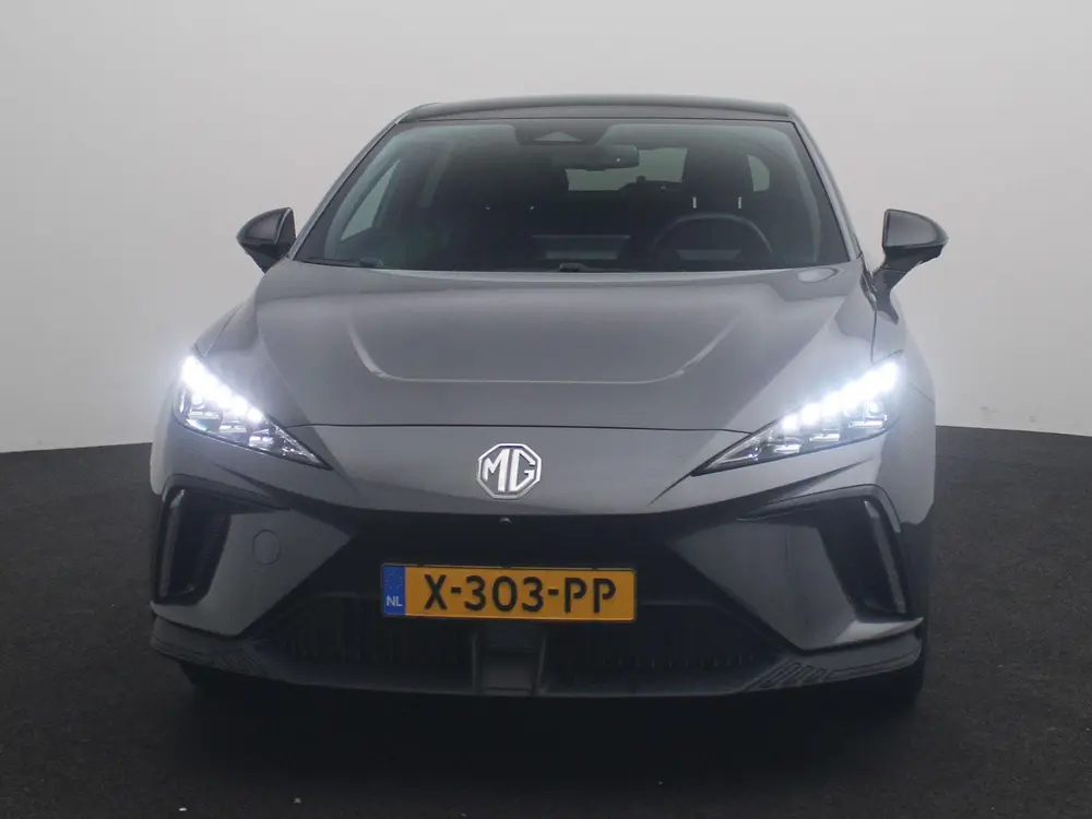 MG MG4 Trophy Extended Range 77 kWh uit 2024, foto 4