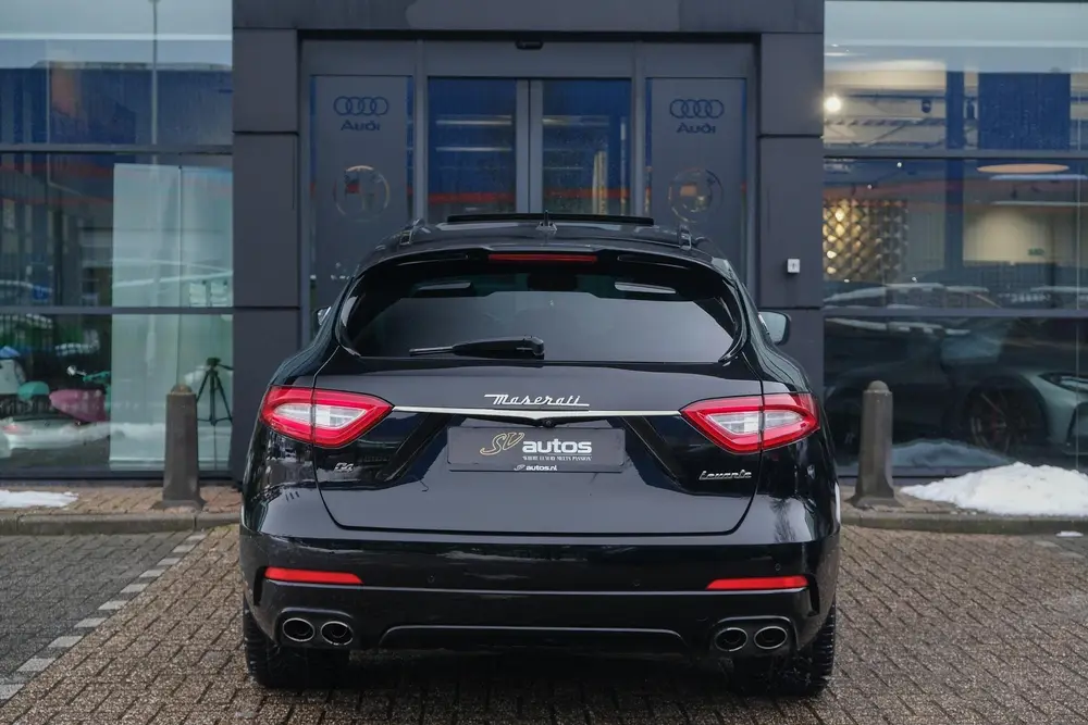 Maserati Levante Gransport 3.0 V6 D 275pk Panoramadak Schaal uit 2019, foto 15