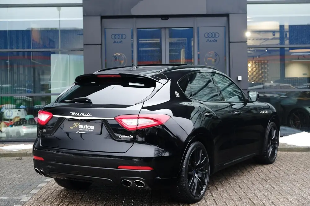 Maserati Levante Gransport 3.0 V6 D 275pk Panoramadak Schaal uit 2019, foto 7