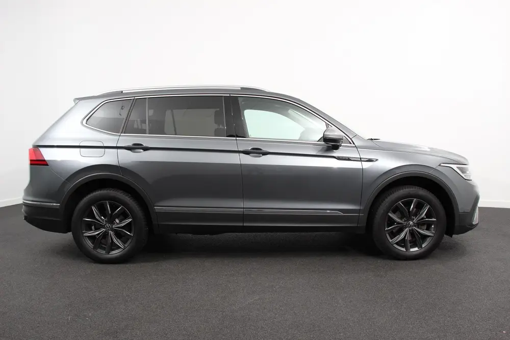 Volkswagen Tiguan Allspace 1.5 TSI DSG Life 7p. Navigatie Ad uit 2022, foto 6