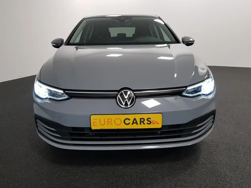 Volkswagen Golf 1.5 150pk eTSI Life DSG Navigatie Climate co uit 2020, foto 2