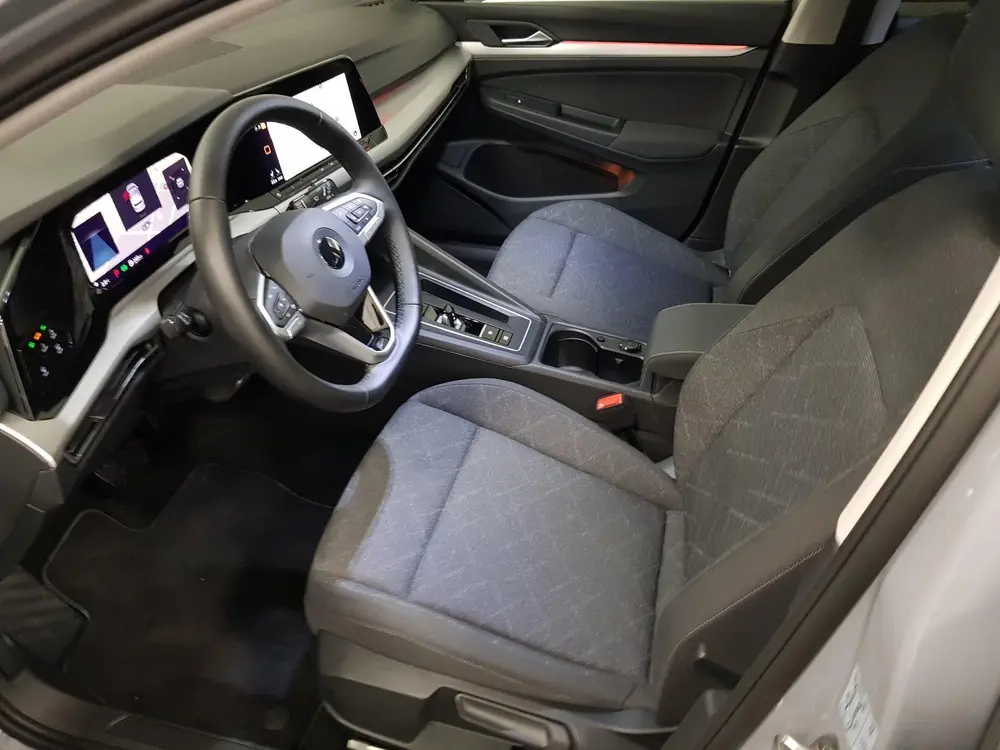 Volkswagen Golf 1.5 150pk eTSI Life DSG Navigatie Climate co uit 2020, foto 6