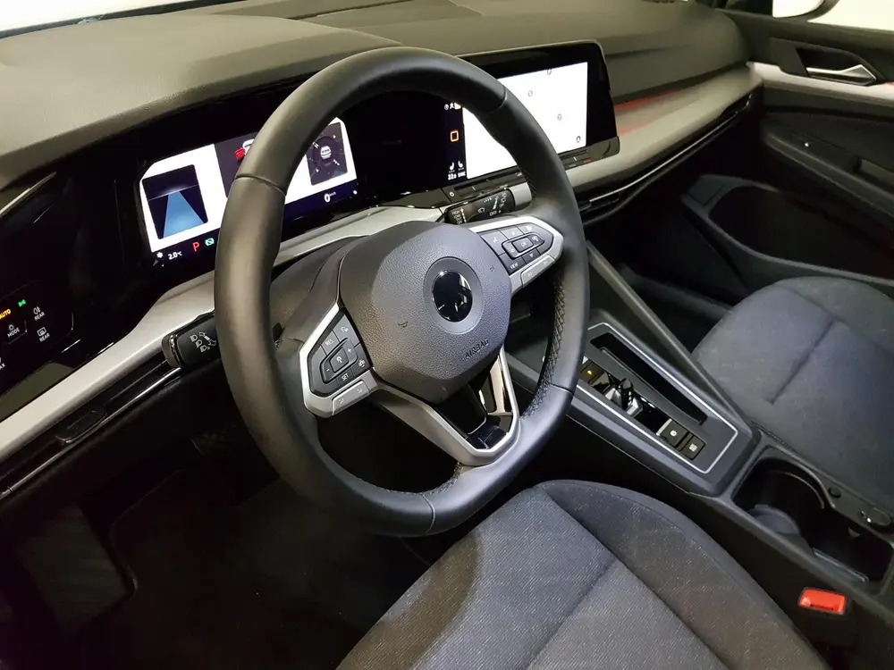 Volkswagen Golf 1.5 150pk eTSI Life DSG Navigatie Climate co uit 2020, foto 8