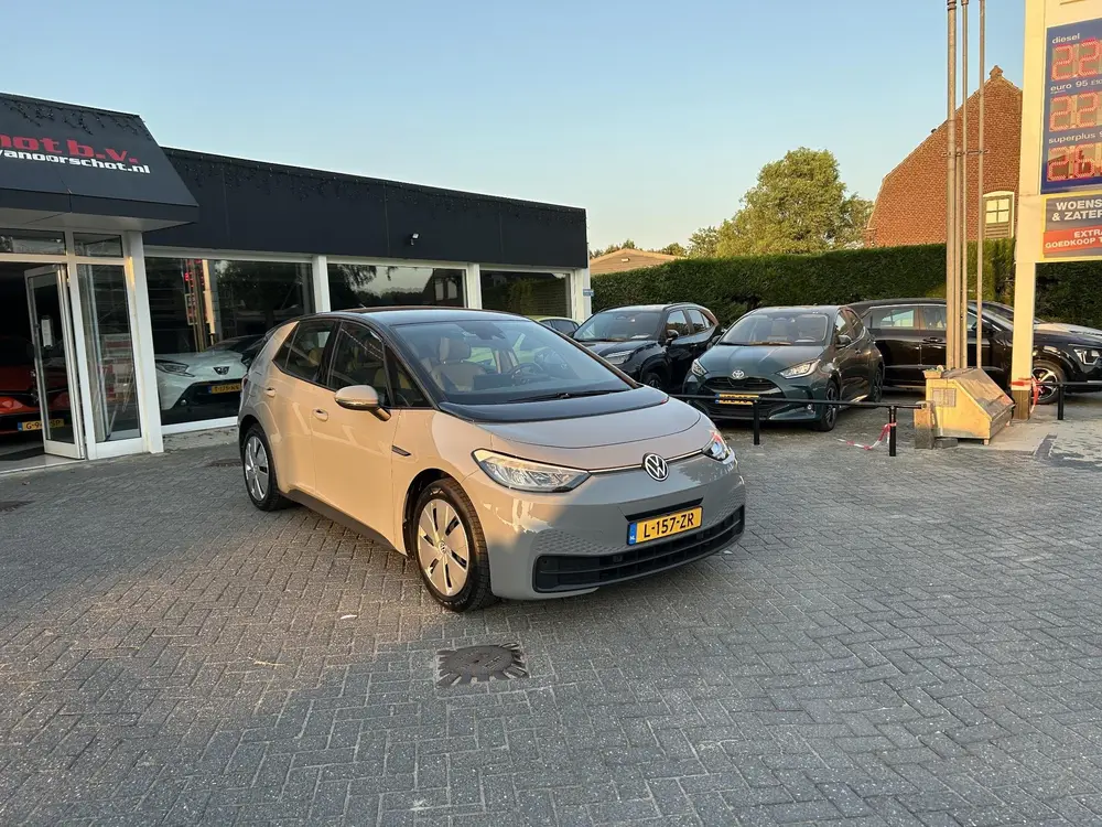 Volkswagen ID.3 Life 58 kWh uit 2021, foto 2