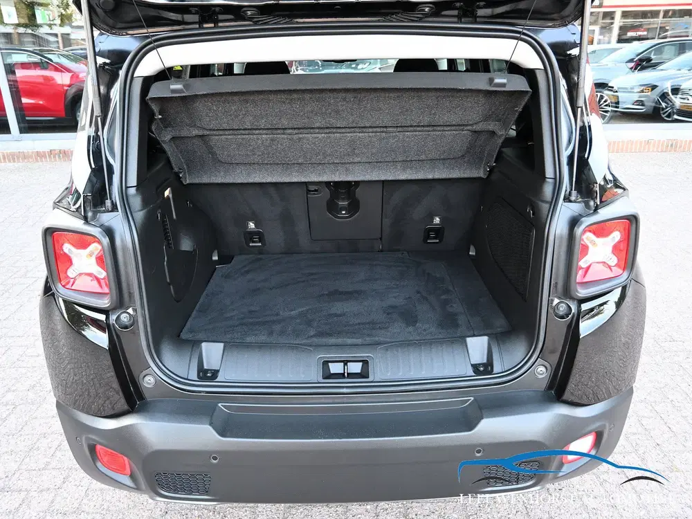Jeep Renegade 4xe 240 Plug-in Hybrid Electric 80th Anniv uit 2022, foto 12