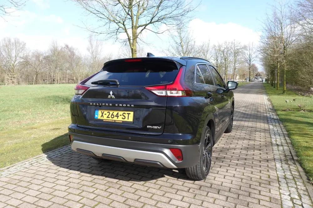 Mitsubishi Eclipse Cross 2.4 PHEV Intense+ uit 2024, foto 4