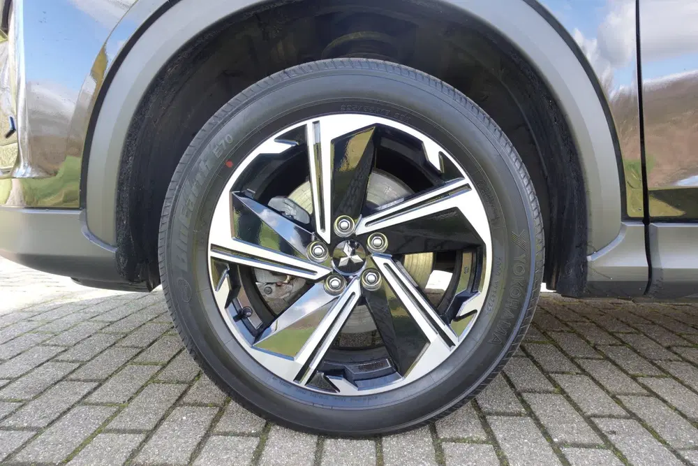 Mitsubishi Eclipse Cross 2.4 PHEV Intense+ uit 2024, foto 9