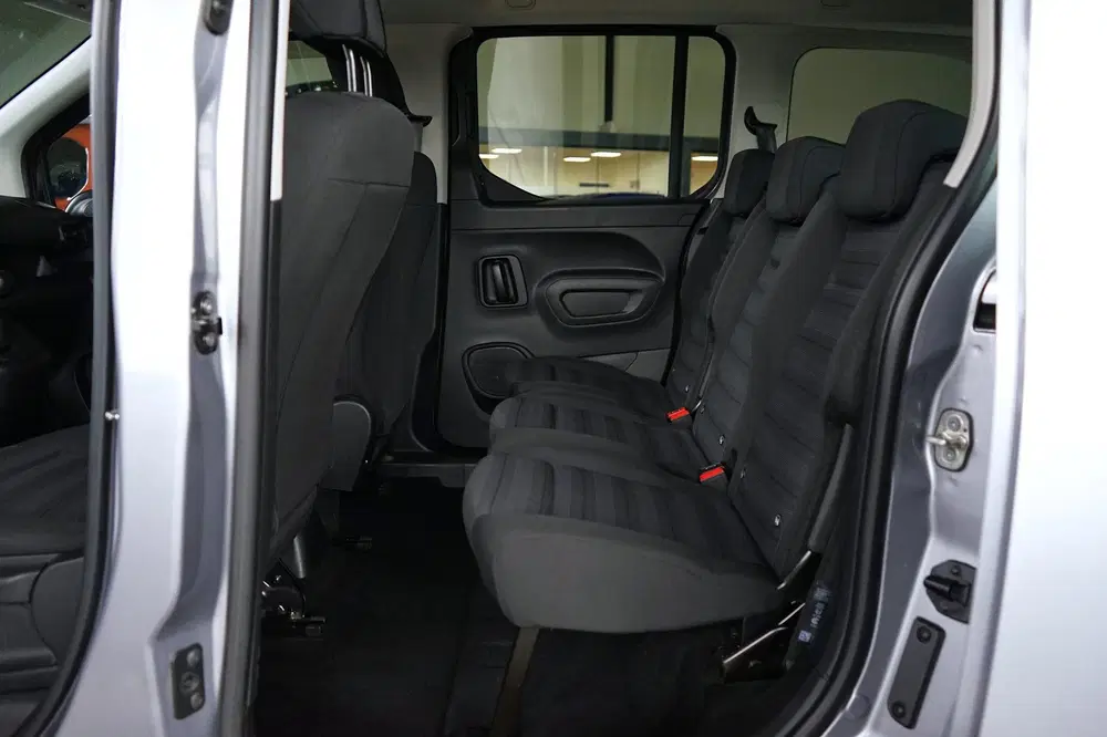 Opel Combo 1.2 Turbo L2H1 Edition uit 2019, foto 7