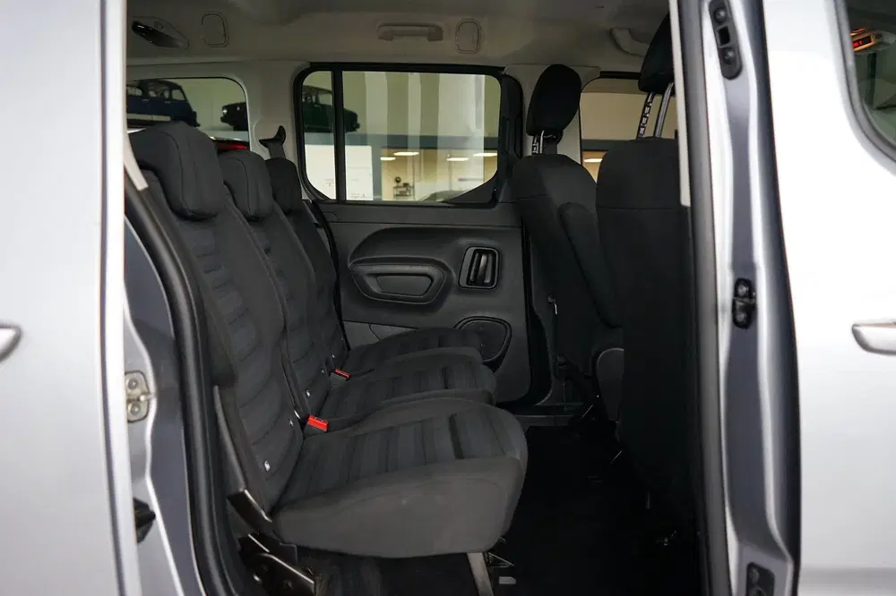 Opel Combo 1.2 Turbo L2H1 Edition uit 2019, foto 8