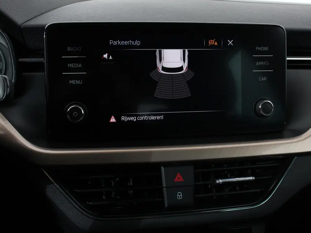 Skoda Kamiq 1.0 TSI 110pk DSG Style Navigatie Apple Ca uit 2021, foto 3