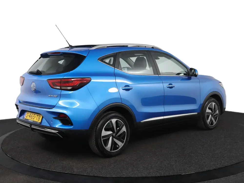 MG ZS Long Range Luxury 70 kWh uit 2023, foto 2